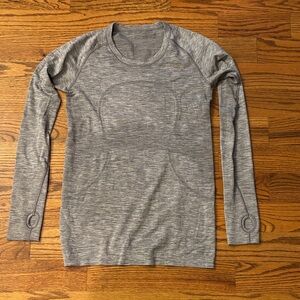 lululemon athletica Gray Long Sleeve Tee